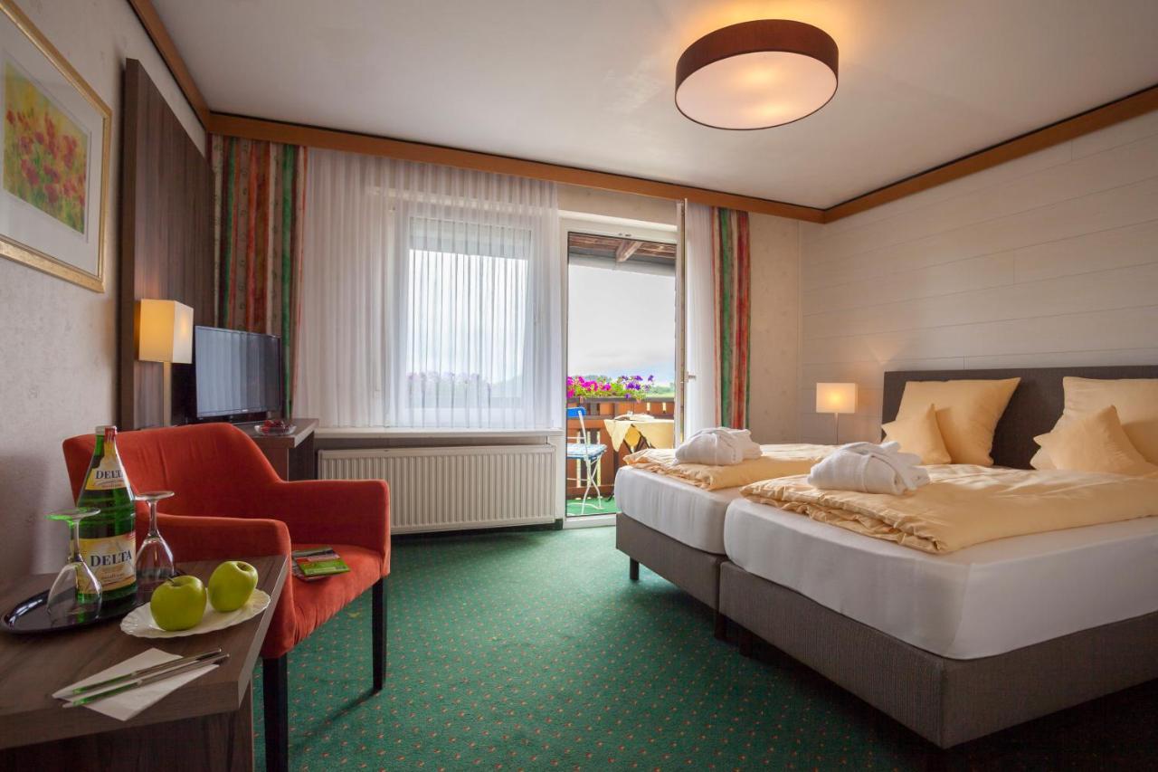 Berghof Hotel 3*